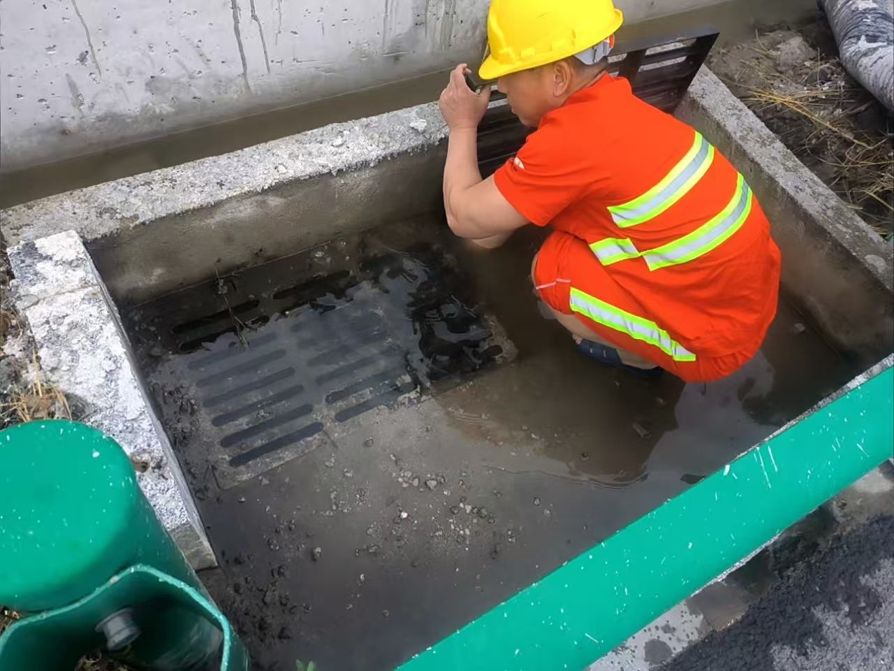 重点路段 匠心守护保畅通3.jpg 重点路段 匠心守护保畅通3.jpg